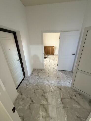 аренда дома рабочий городок: 56 кв. м, 1 бөлмө, Забор, тосулган, Жертөлө, ороо