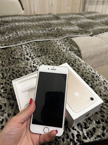 iphone 7 irsad: IPhone 7, 32 ГБ, Золотой, Отпечаток пальца