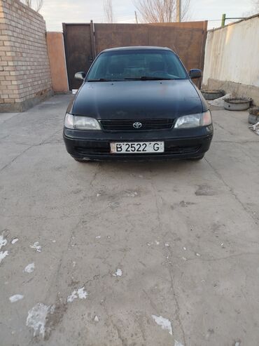 Toyota: Toyota Carina: 1993 г., 1.6 л, Механика, Бензин, Седан