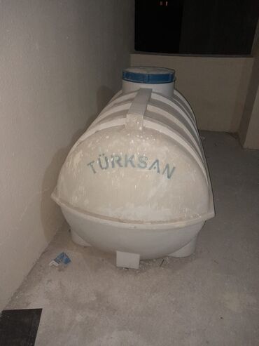 su çənlərinin qiyməti: Bak, Plastik, 1000 l l, İşlənmiş, Ödənişli çatdırılma, Ünvandan götürmə