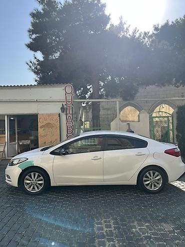 kiya riya: Kia Cerato: 1.6 l | 2014 il Sedan — 3