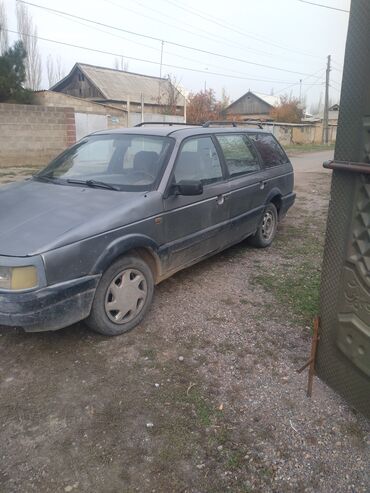 Volkswagen: Volkswagen Passat CC: 1992 г., 1.8 л, Механика, Бензин, Универсал