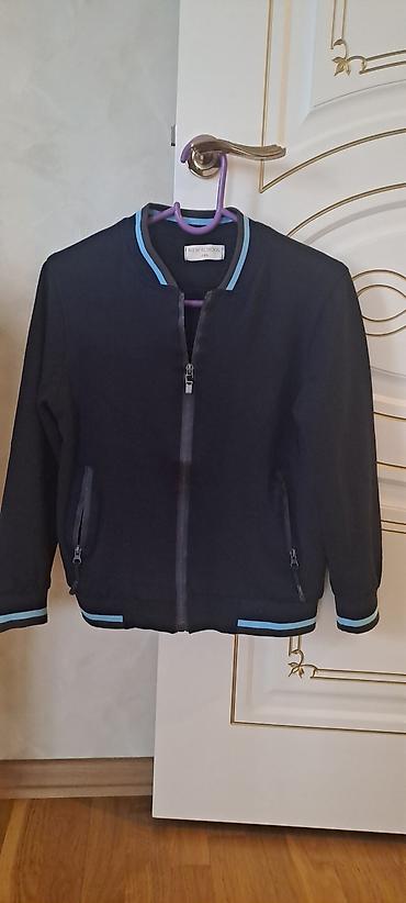 Uşaq üçün “NEW SCHOOL” brendi zipli jaket .Az istifade olunub ter lalafo.az -da Uşaq üçün “NEW SCHOOL” brendi zipli jaket .Az istifade olunub ter