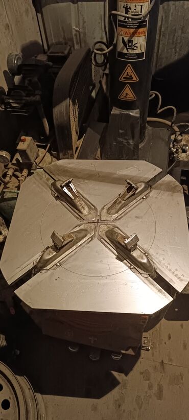 Шиномонтажное оборудование: Срочна продаётся шиномонтажый оборудование комплект полный всё — 2