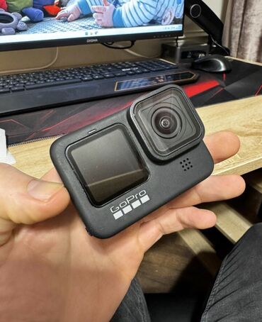 видеокамера sony handycam dcr hc28e: GoPro hero 9 black в супер отличнoм cостоянии. Пользовaлся pаз 10 за