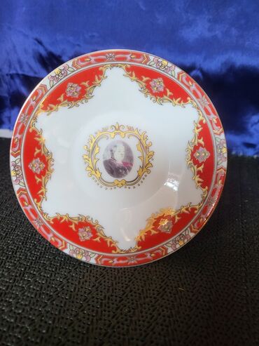 Kuhinjski setovi: Soljica nova kolekcionarska,vintaz. Porcelanska soljica,perfektna,sve — 12