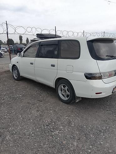 tir: Toyota Gaia: 2001 г., Минивэн — 1