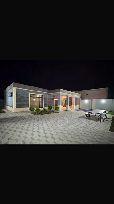 150 м², 3 комнаты, С бассейном, Комби, Газ, Электричество