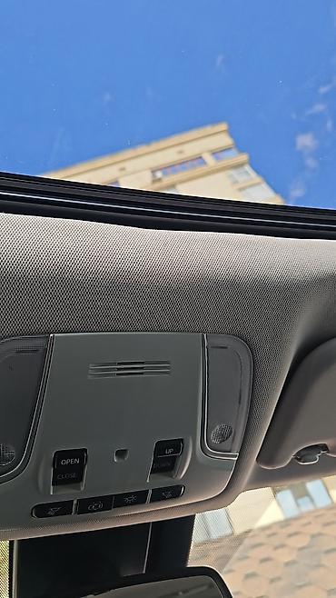 Toyota: Toyota Prius: 2017 г., 1.8 л, Автомат, Гибрид, Лифтбек at lalafo.kg — 10 Toyota: Toyota Prius: 2017 г., 1.8 л, Автомат, Гибрид, Лифтбек — 10