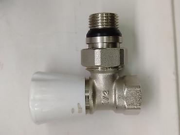 Радиаторный угловой клапан 1/2" - Назначение: регулирование потока