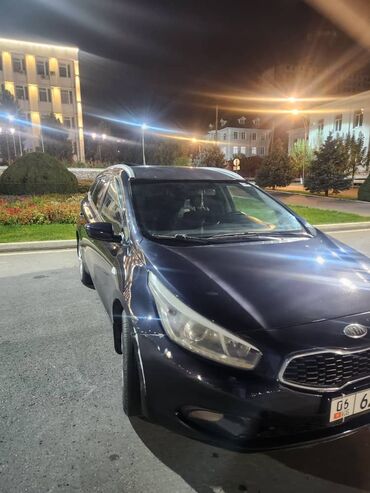 Kia: Kia Ceed: 2014 г., 1.4 л, Механика, Бензин, Универсал