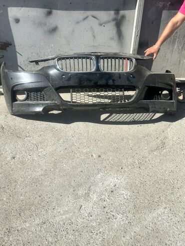 bmw e38 bufer: F30 qabaq arginal buferi m Tx dumanlarda arginal led arginal F30