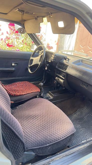 passat b2: Audi 80: 1989 г., 1.9 л, Механика, Дизель, Седан — 4