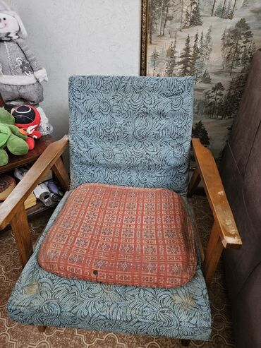 спальный гарнитур советский: Продаю старое кресло