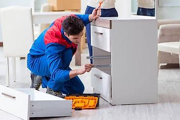 mebel iş: Mebel ustasina komekci teleb olunur iş vaxti saat 10 dan axşam 8 — 1
