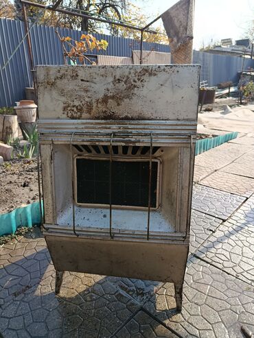 напольный газовый котёл: Газовая напольная печь-обогреватель - Тип: напольный газовый