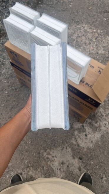 Строительный кирпич: Принимаю заказы на поставку стеклоблоков. Минимальный заказ от 50шт — 7