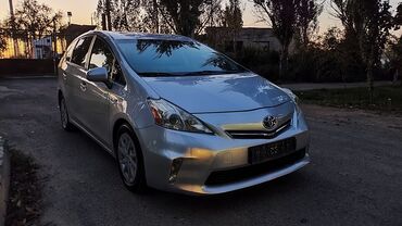 тайота ранер: Toyota Prius: 2014 г., 1.8 л, Вариатор, Гибрид, Универсал