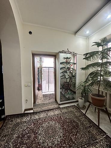 Продажа коттеджей и домов: Кирпичный двухэтажный дом с благоустроенным двором. Основные — 5