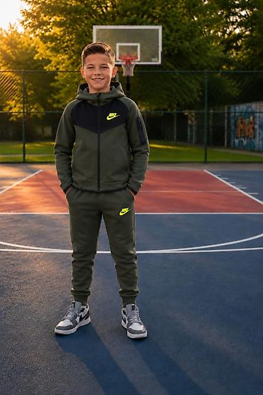 baletanke akcija: Nike dečija trenerka za dečake NOVO Novo Pamuk Veličine 8 10 12 14 — 5