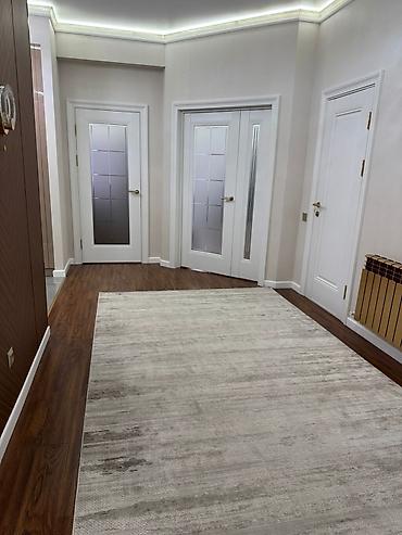 Продажа квартир: 4 комнаты, 158 м² — 23