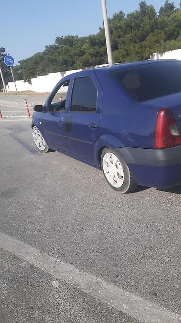 mustan: Dacia Logan: 1.5 l | 2006 il 4000 km Sedan — 4
