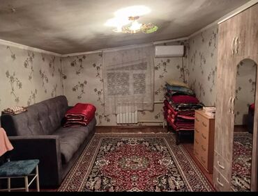 shljapka i shapka krjuchkom: 1 комната, 32 м², Индивидуалка, 3 этаж, Евроремонт