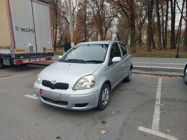 российский машины: Toyota Vitz: 2004 г., 1.3 л, Автомат, Бензин, Хетчбек