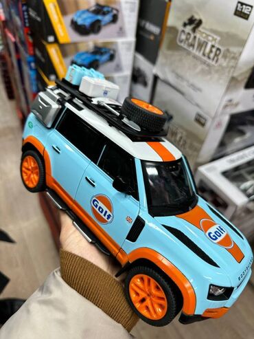 для мальчика 3 6: Коллективная литая модель внедорожника Land Rover Defender из сплава в