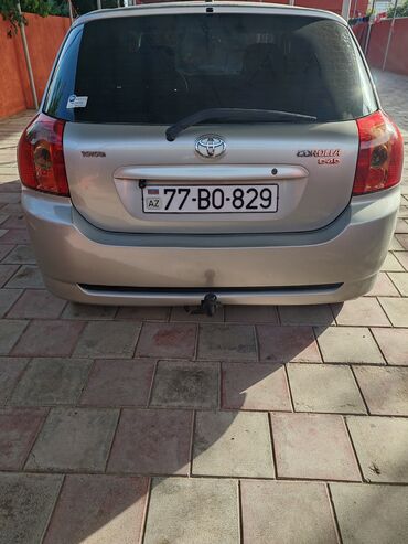 Toyota: Toyota Corolla: 1.4 l | 2006 il Hetçbek
