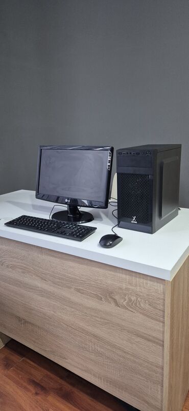 Masaüstü kompüterlər və iş stansiyaları: Masaüstü kompüter seti Processor : Core i5 - 2400 3.10 Ghz Ram  — 8