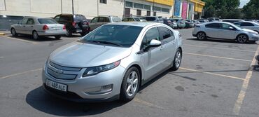 электромобиль автомобиль: Chevrolet Volt: 2013 г., 1.4 л, Вариатор, Электромобиль, Седан