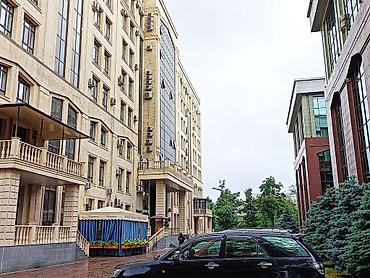 обменное бюро: Аренда офисов, 10 м², В бизнес центре, С системой безопасности — 8