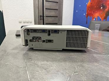 Проекторы: Проектор Hitachi CP‑X2011 (3LCD) Общее описание: LCD1-проектор — 2