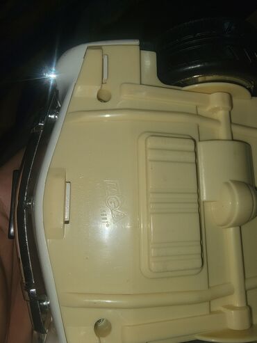 Figurice i makete: Veliki maketni/kolekcionarski kabriolet – bela oldtajmer — 7