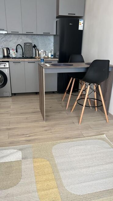 сдаю квартиру долгосрочное цум гум дордой плаза рядом: 2 бөлмө, Кыймылсыз мүлк агенттиги, Чогуу жашоосу жок, Толугу менен эмереги бар