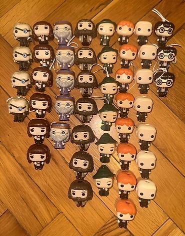 киндер сюрприз: Kinder joy Harry Potter oyuncaqlari satilir. Iki seriyadir. Oyuncaqlar — 1