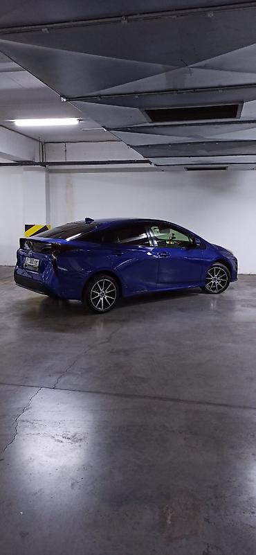разметка дорог: Toyota Prius: 2018 г., 1.8 л, Автомат, Гибрид, Лифтбек — 5
