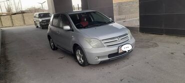 Toyota: Toyota ist: 2002 г., 1.5 л, Автомат, Бензин, Хэтчбэк