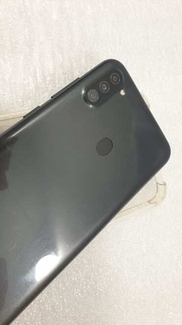 обмен телефонов в бишкеке цум: Samsung Galaxy A11, Б/у, 32 ГБ, цвет - Черный, 2 SIM