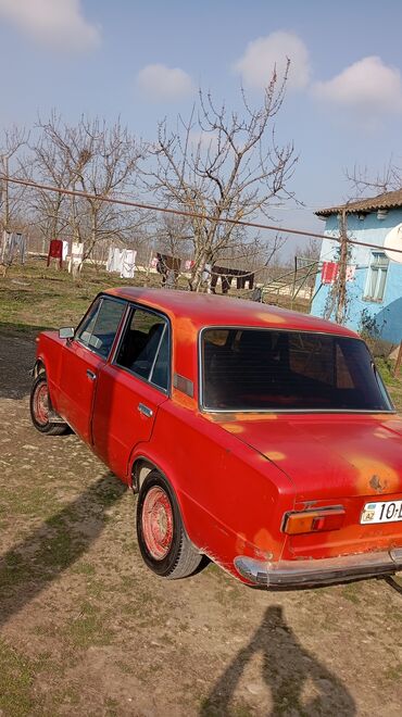 avtomobil ucun aksesuarlar: VAZ (LADA) 2101: 1.3 l | 1973 il 58695 km Sedan