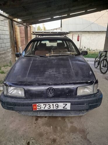 Volkswagen: Volkswagen Passat: 1988 г., 1.8 л, Механика, Бензин