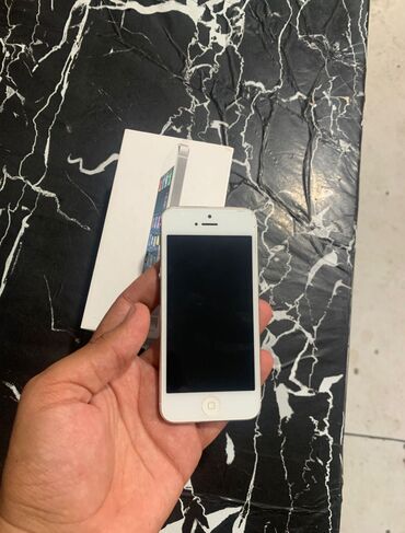 продать айфон 4: IPhone 5, Белый