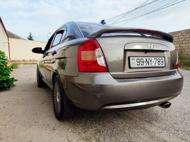 Hyundai: Hyundai Accent: 1.5 l | 2008 il Sedan — 12