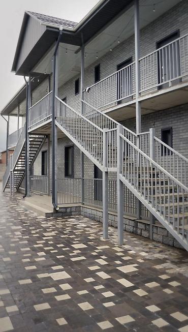Продажа коттеджей и домов: 📍 село Сары-Ой 🔘9-комнатный 🔘Этажи 2 🔘235,46м² Продаётся полностью — 7