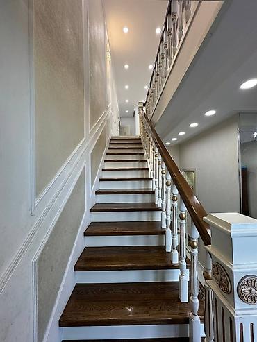 Продажа домов: 6 комнат и более, 220 м², 9 соток, Бишкек, Ак-Орго ж/м Собственник — 8