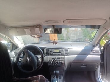 дом на кол: Toyota Corolla: 2005 г., Автомат, Седан