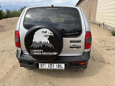 мото номер: Chevrolet Niva: 2011 г., 1.7 л, Механика, Бензин, Кроссовер — 4