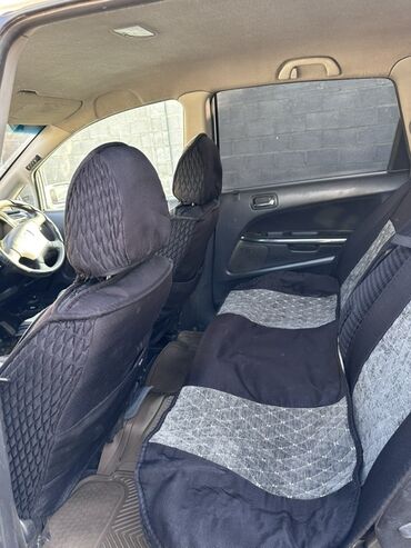 Honda: Honda Stream: 2002 г., Автомат, Минивэн — 4