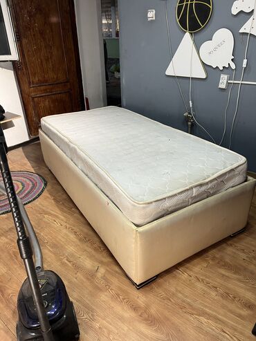 Кровати: Односпальная Кровать